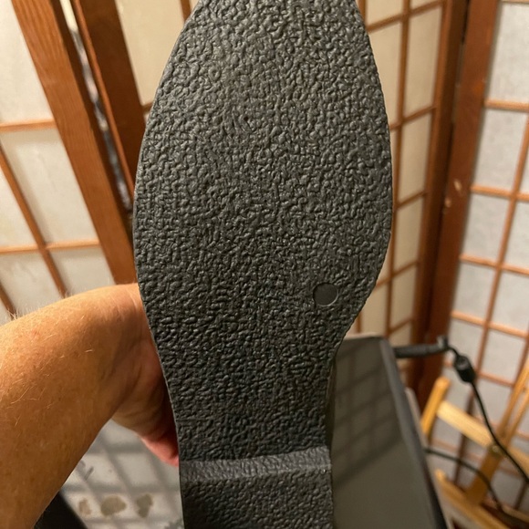 bernie mev. Black and Taupe Woven Toe Ankle Booties - Picture 4 of 4